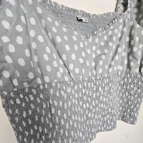 Abercrombie & Fitch Dot Smocked Top, XXL - Picture 3 of 9